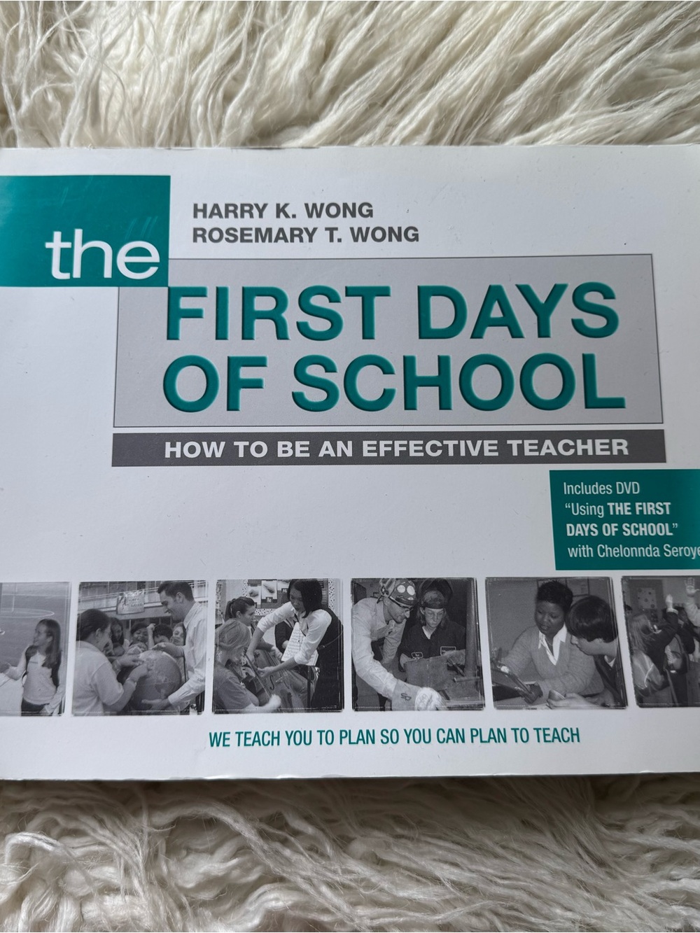 The First Days of School by Harry K. Wong - Teal & White Teacher Guide